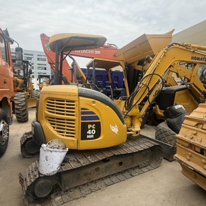 Mini-excavatrice Komatsu PC40 d'origine japonaise, moteur de 4 tonnes, capacité de la benne de 0,14 m³, pièces hydrauliques fiables, approvisionnement en gros mondial - Product Image 1