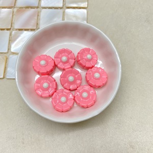 Perles en acrylique colorées à trou droit motif petite marguerite, finition peinture cuite, pour DIY, breloques de téléphone, accessoires pour cheveux et bijoux - Product Image 5