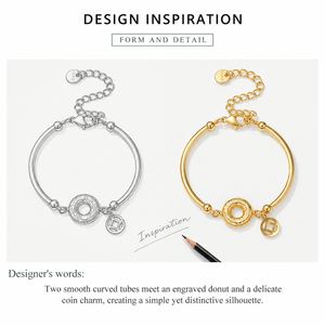 Bracelet jonc pour femme en acier inoxydable doré, design tube incurvé avec breloques gravées en forme de donut et de pièce de monnaie, réglable 12+5 cm - Product Image 4