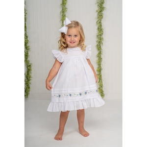 Váy Ngắn <span class=keywords><strong>Janet</strong></span> Trắng Cho Bé Gái, Đầm Cotton Nhún Bèo Màu Trắng Cổ Điển Hàng Mới Về Mùa Xuân - Product Image 1