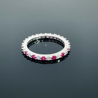 Feiner Schmuck 925 Sterling Silber Trendiger 1,8mm Rundschliff Rubin Eternity Ring Silbermaterial Rot-Rosa Farbiger Edelsteinring