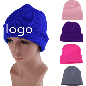 Bonnets de 60 couleurs avec logo personnalisé <span class=keywords><strong>en</strong></span> acrylique et <span class=keywords><strong>laine</strong></span> Chapeau d'hiver pour l'extérieur <span class=keywords><strong>Bonnet</strong></span> tricoté pour femmes - Product Image 1