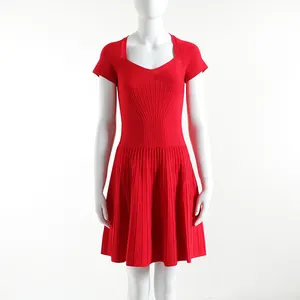 Robe de bal été à manches courtes en tricot rouge élégant robe de mode pour femmes