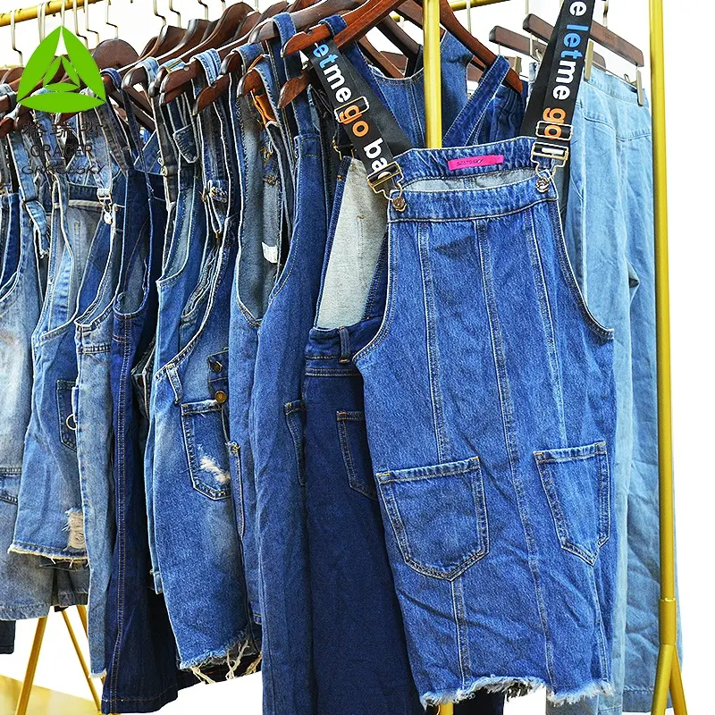 Fornecedor de fardos de vestuário Ukay das Filipinas Saias jeans têxteis baratas para resíduos de roupas usadas em fardos