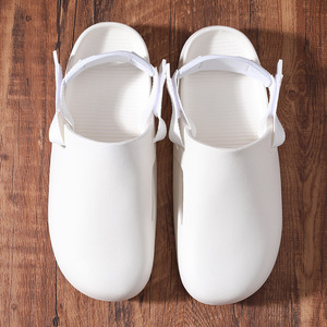 Men's Summer <b>Clogs</b> White Non-slip Wear-resistant Closed-toe Soft Sole Casual Beach Sandals Adult Injection Shoes - Product Image 3