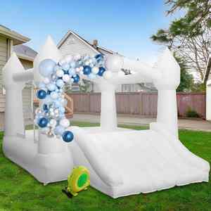 Château gonflable Oxford de taille moyenne à grande, blanc, avec toboggan et piscine à balles - Product Image 1
