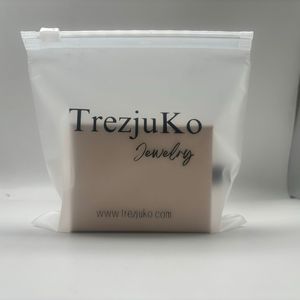 ถุงซิปล็อค PE แบบสี่เหลี่ยมพิมพ์ลายตามสั่ง ย่อยสลายได้ทางชีวภาพ สำหรับบรรจุภัณฑ์เสื้อผ้า รองเท้า ถุงเท้า ของขวัญ พร้อมโลโก้ใสแบบฝ้า - Product Image 1