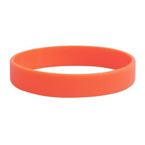 Pulseras de silicona de color sólido personalizadas CCH, ideales para eventos deportivos y regalos promocionales - Product Image 3