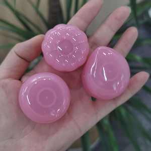 HeXueJelly Envase Portátil Transparente Rosa para Bálsamo Labial y Crema Contorno de Ojos, Contenedor Protector de Labios con Tapa de Forma Única, Envase Vacío de Plástico ABS para Colorete - Product Image 3