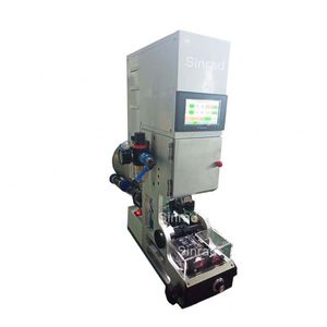 Machine d'insertion de prise étanche automatique faisceau de câbles poinçonnage machine de bornes étanches - Product Image 1