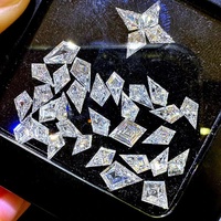 Melee Boyutunda Mükemmel Kesim Markiz Baget Trapez Uçlu Üçgen Trillion Çiçek Kesim DEF VVS Gevşek CVD Laboratuvarda Yetiştirilmiş Elmaslar