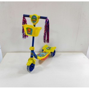 สกู๊ตเตอร์เด็ก สีเขียวมรกต 3 ล้อ พร้อมตะกร้า สำหรับเด็กอายุ 1-3 ปี - Product Image 3