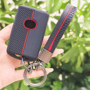 Housse de clé en silicone compatible avec Mazda 3 6 CX3 CX5 CX9 MX5 Miata, clé intelligente à 3 boutons (verrouillage, déverrouillage et fonction panique) - Product Image 6