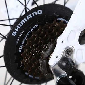 Bicicleta de Montaña Deseo de 26 Pulgadas con Cuadro de Aleación de Aluminio Ligero, Frenos V, Estilo Moderno Unisex para Adultos - Product Image 2