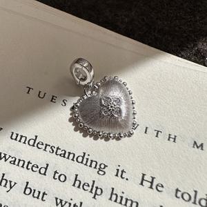 S925 Pure Silver Antique Heart Pendant <b>French</b> Luxury <b>Vintage</b> Brushed Design Simple Fashion Niche Crystal Pendants & Charms - Product Image 5