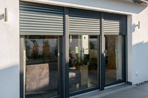 Tapparella in alluminio antifurto per Garage sicuro, vetrina e luoghi commerciali che necessitano di una protezione affidabile - Product Image 5