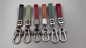 High Quality Diamond Patterned Car <b>Keychain</b> Zinc Alloy+<b>Leather</b> Pendant <b>Keychain</b> Easy Installation Car Key Accessory Gifts - Product Image 3