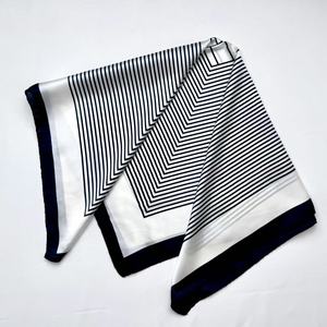 ผ้าพันคอโพลีเอสเตอร์พิมพ์ลายโลโก้ตามสั่งสำหรับผู้หญิง-90*90 70*70 หลายสี รับผลิตแบบ OEM ODM อ่อนโยนต่อ<span class=keywords><strong>ผิว</strong></span> ใช้กลางแจ้ง - Product Image 6