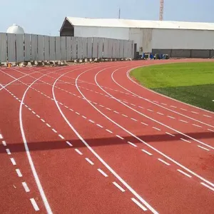 Système préfabriqué certifié IAAF 13mm épaisseur piste de course terrain d'athlétisme piste de course professionnelle