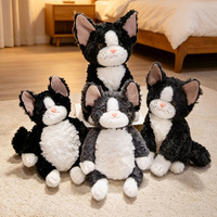 Peluche réaliste de chat tuxedo en deux couleurs et en différentes poses, idéale pour les enfants, la décoration intérieure et comme cadeau confortable