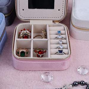 Boîte à bijoux en velours avec logo personnalisé, organiseur pour boucles d'oreilles, bagues, colliers, bracelets, étui de voyage portable pour bijoux avec miroir - Product Image 5