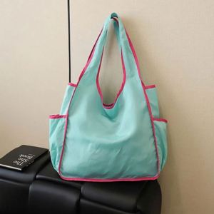 Bolsa de Compras de Poliéster Reutilizable, Plegable y Ligera, con Logotipo Personalizado, para Regalos de Navidad, Venta de Fábrica - Product Image 5