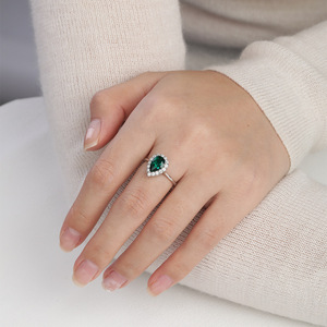 1.5 Carat Pear-Shaped Lab-Grown Zambian <strong>Emerald</strong> Classic Anniversary <strong>Ring</strong> S925 Solid <strong>Silver</strong> with Rhodium Plating - Product Image 4