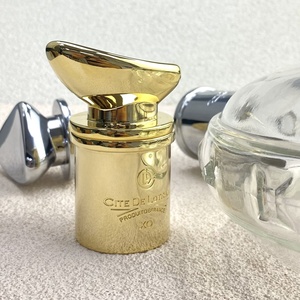 Gold Metal Bottle Cap with Embossed Pattern <b>Screw</b>-On Lid for Cosmetics Bottles Durable Design - Product Image 6