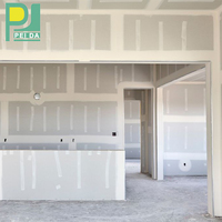 Panneaux de plâtre pour murs intérieurs à finition lisse