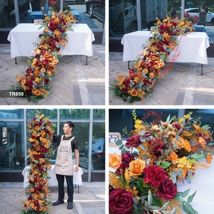 Runner Floreale Lungo Giallo Borgogna per Matrimonio, Runner da Tavolo con Fiori, Runner per Corridoio da 200 cm per Decorazioni Cerimonia Nuziale - Product Image 3