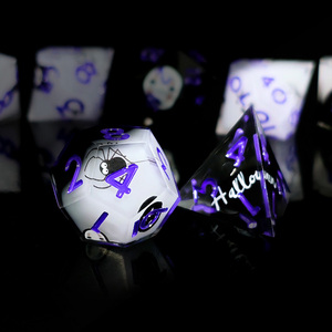 ชุดลูกเต๋าวัสดุเรซินลายสเลนเดอร์แมนน่ารัก7ชิ้น/เซ็ตพร้อมขอบคมสำหรับเกมกระดานความบันเทิง DND - Product Image 3