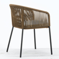 Chaise de jardin en rotin moderne imperméable personnalisée OEM/ODM pour terrasse et restaurant