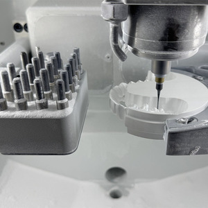 Machine de fraisage CNC à 5 axes pour laboratoire dentaire, <span class=keywords><strong>dentiste</strong></span>, CAD CAM, PMMA, Peek, verre céramique, zircone, bloc de titane, disque de titane, fraisage humide et sec - Product Image 4