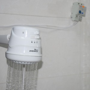 Chauffe-eau <span class=keywords><strong>électrique</strong></span> instantané de petite taille <span class=keywords><strong>économique</strong></span> 220v/110v pour la maison - Product Image 4