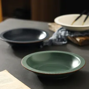 أواني مائدة مصنوعة من البورسلين الياباني والكوري تستخدم للطعام والفاكهة بألوان أزرق وأخضر وأبيض وأسود ومستديرة كبيرة ومكسوة بأطباق عميقة من السيراميك