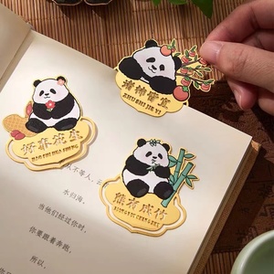 Signet personnalisé en papier design <span class=keywords><strong>panda</strong></span> en acier inoxydable doré avec impression UV avec emballage de carte en papier/boîte en papier - Product Image 1