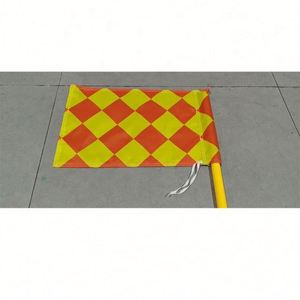 ธงฟุตบอลพิมพ์ลายสองด้าน ขนาด 30x45 ซม. พร้อมเสาเหลืองขาวและเสาโลหะสำหรับปักสนามหญ้า รับผลิตตามสั่งพร้อมโลโก้ - Product Image 3