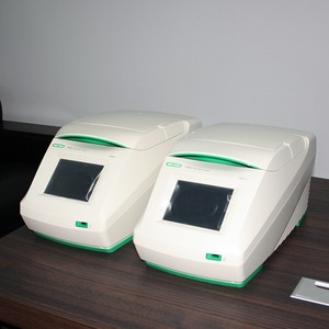 BIO RAD T100 Thermal Cycler 96 Wells Touchscreen PCR Instrument Compact Size Laboratory Heating Equipment - Product Image 4