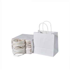 Sacs à provisions en papier kraft blanc et marron avec poignée en papier imprimé de logo de paquet de taille personnalisée recyclé - Product Image 5
