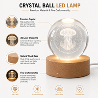 Lampe de table en cristal sculpté avec LED USB, méduse, lune, boule de cristal 3D, veilleuse avec base en bois
