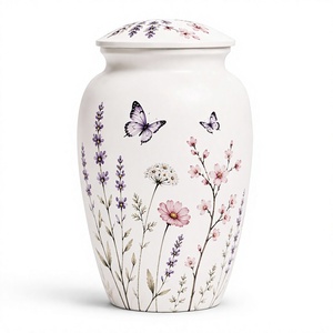 Vase en laiton design pour la décoration d'étagères et de tables de salon, vase décoratif portable personnalisé pour table - Product Image 1