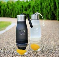 Bouteille d'eau portable avec infuseur à fruits H2O / Bouteille à jus de citron / Presse-agrumes pour une boisson saine