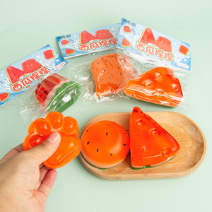 ของเล่นบีบคลายเครียดรูปผลไม้แตงโม TPR คุณภาพสูง ยืดหยุ่นได้ บีบแล้วคืนรูปช้าๆ ของขวัญส่งเสริมการขายสำหรับเด็กและผู้ใหญ่ - Product Image 1