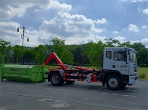 DongFeng 6 roues conteneur à ordures camion ramassage crochet bras ascenseur camion à ordures à <span class=keywords><strong>vendre</strong></span> - Product Image 6