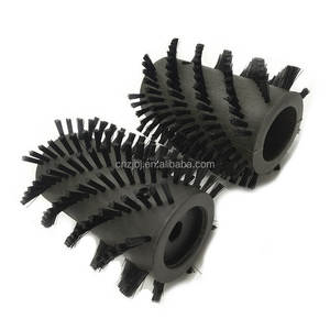 Brosse de <span class=keywords><strong>nettoyage</strong></span> industrielle pour <span class=keywords><strong>gazon</strong></span> artificiel, <span class=keywords><strong>rouleau</strong></span> balayeur OEM pour le <span class=keywords><strong>nettoyage</strong></span> des jardins, des terrains de golf et des allées - Product Image 5