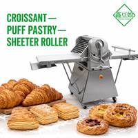 Machine à pâte feuilletée commerciale en acier inoxydable avec rouleaux pliants pour la production de croissants et de pâtisseries danoises
