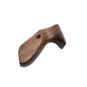 Accesorios de tiro de alta calidad OEM empuñadura de arco de madera <span class=keywords><strong>para</strong></span> arco recurvo de caza de aluminio RH 6061-T6 de 19" - Product Image 3