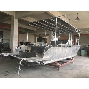 Barco de Pesca de 9m con Certificación CE, Aluminio 5083, Totalmente Soldado, Consola Central, Techo Grande, con Motor Fuera de Borda - Product Image 1