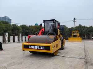 Compacteur routier Caterpillar d'occasion de haute qualité du Japon, 90% neuf, modèle CS683E - Product Image 4