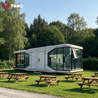 Maison Capsule Moderne Haut de Gamme Robuste de Fabrication Industrielle avec Cuisine Extérieure – Collection de Maisons Capsule de Luxe